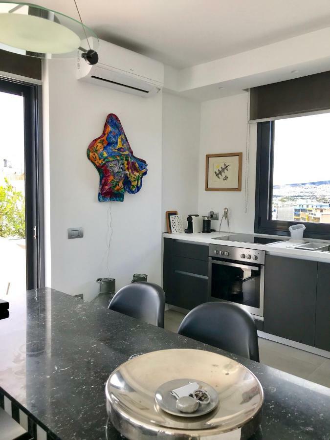 Appartamento Stylish Penthouse With Acropolis And 360 View Atene Esterno foto