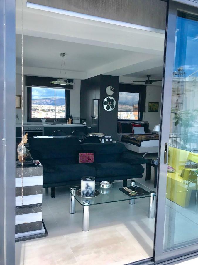 Appartamento Stylish Penthouse With Acropolis And 360 View Atene Esterno foto